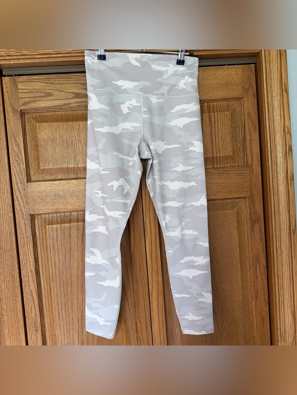 High-Waist Women’s Camo Leggings - cream